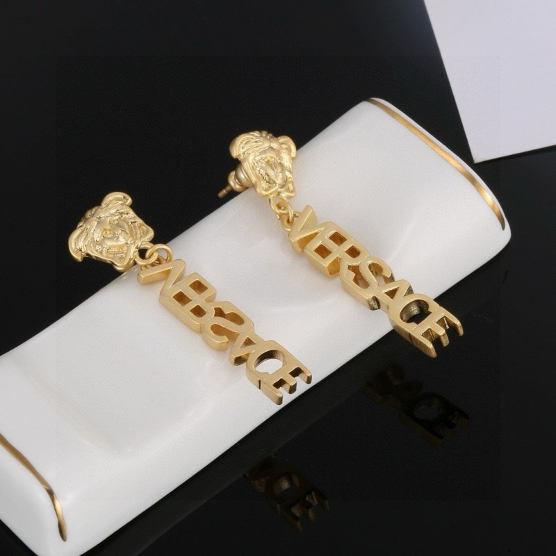 VERSACE